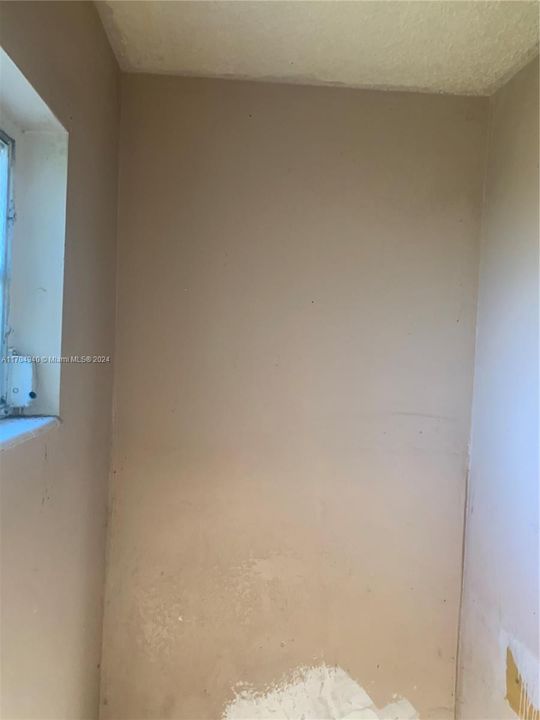 Недавно продано: $85,000 (3 спален, 1 ванн, 0 Квадратных фут)