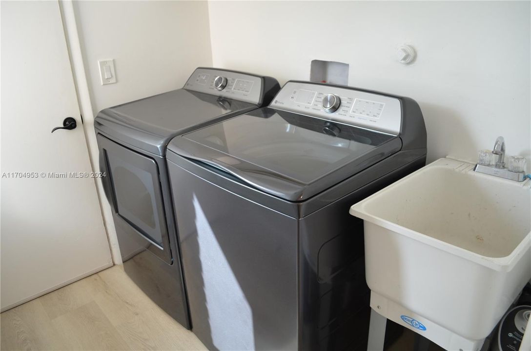 2024 Washer/Dryer