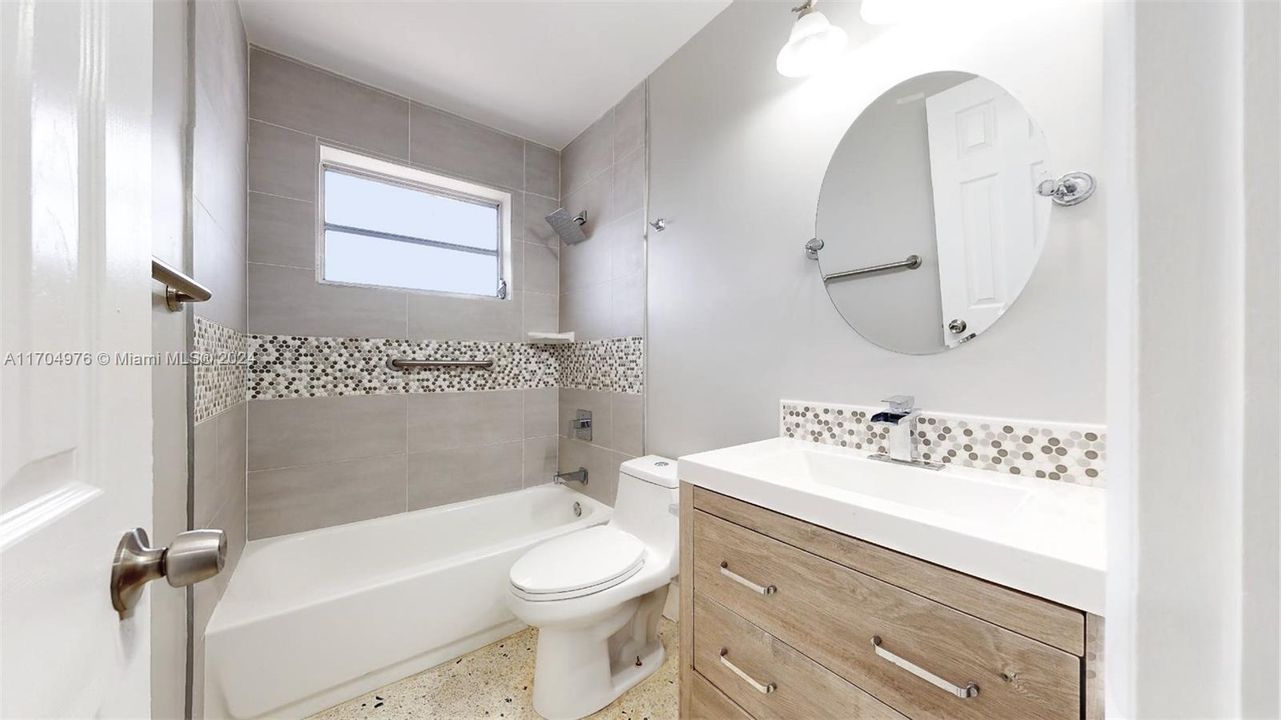 3172 Bathroom