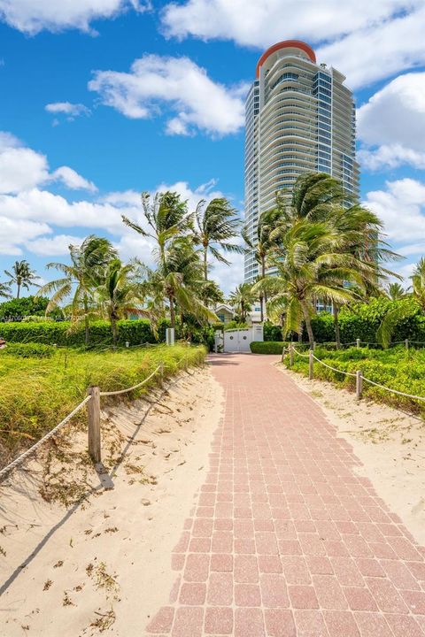 For Sale: $9,500,000 (2 beds, 2 baths, 2048 Square Feet)