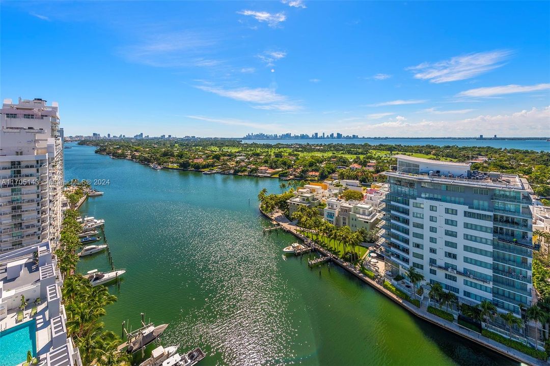 For Sale: $2,900,000 (2 beds, 2 baths, 2600 Square Feet)