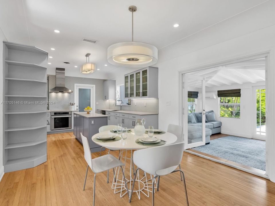 Recently Rented: $9,500 (3 beds, 2 baths, 2022 Square Feet)