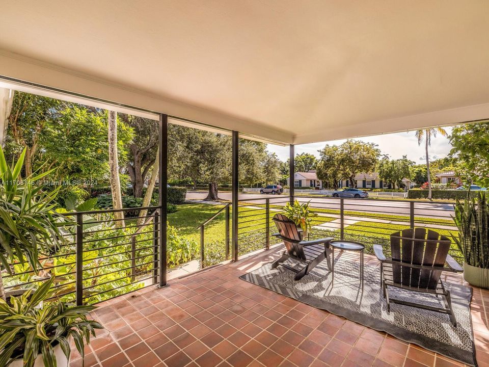 Recently Rented: $9,500 (3 beds, 2 baths, 2022 Square Feet)