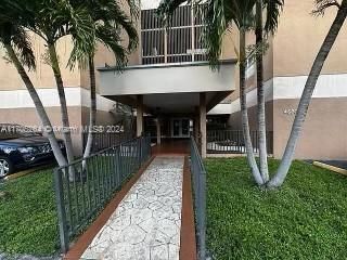 En Venta: $275,000 (2 camas, 2 baños, 1126 Pies cuadrados)