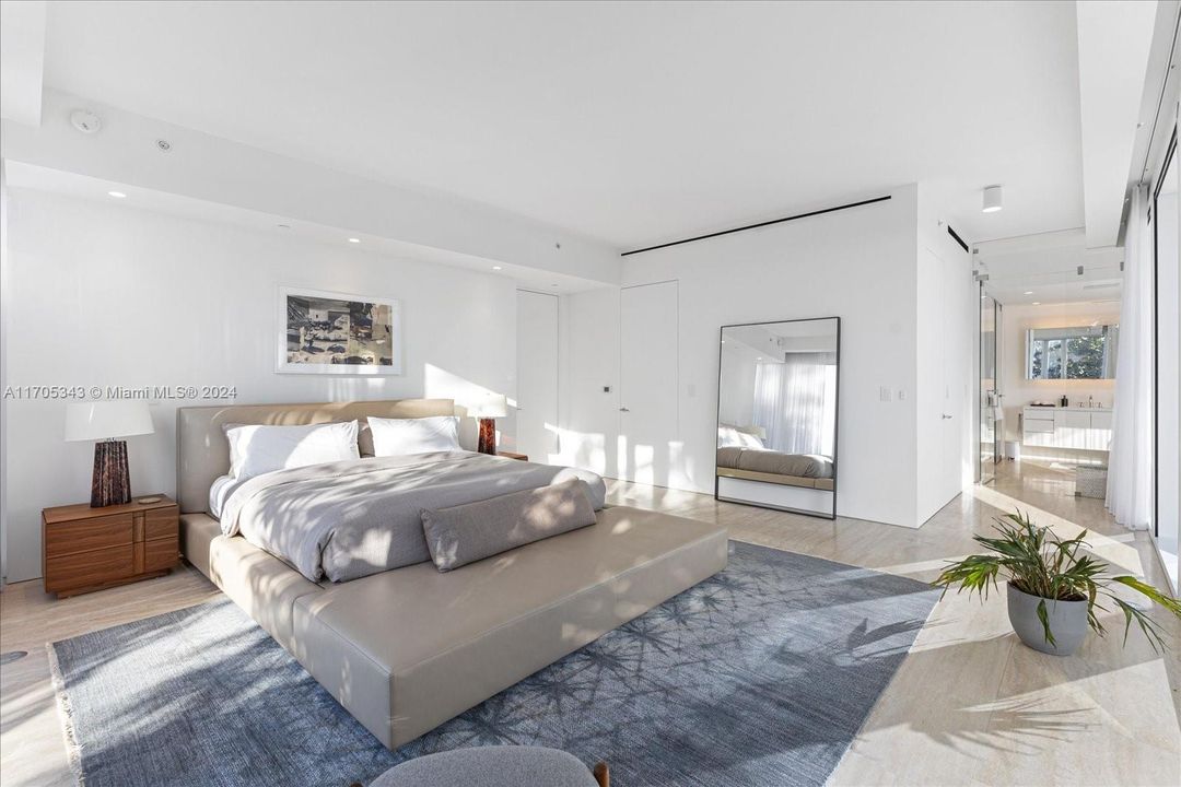 Recently Rented: $32,000 (2 beds, 2 baths, 2233 Square Feet)