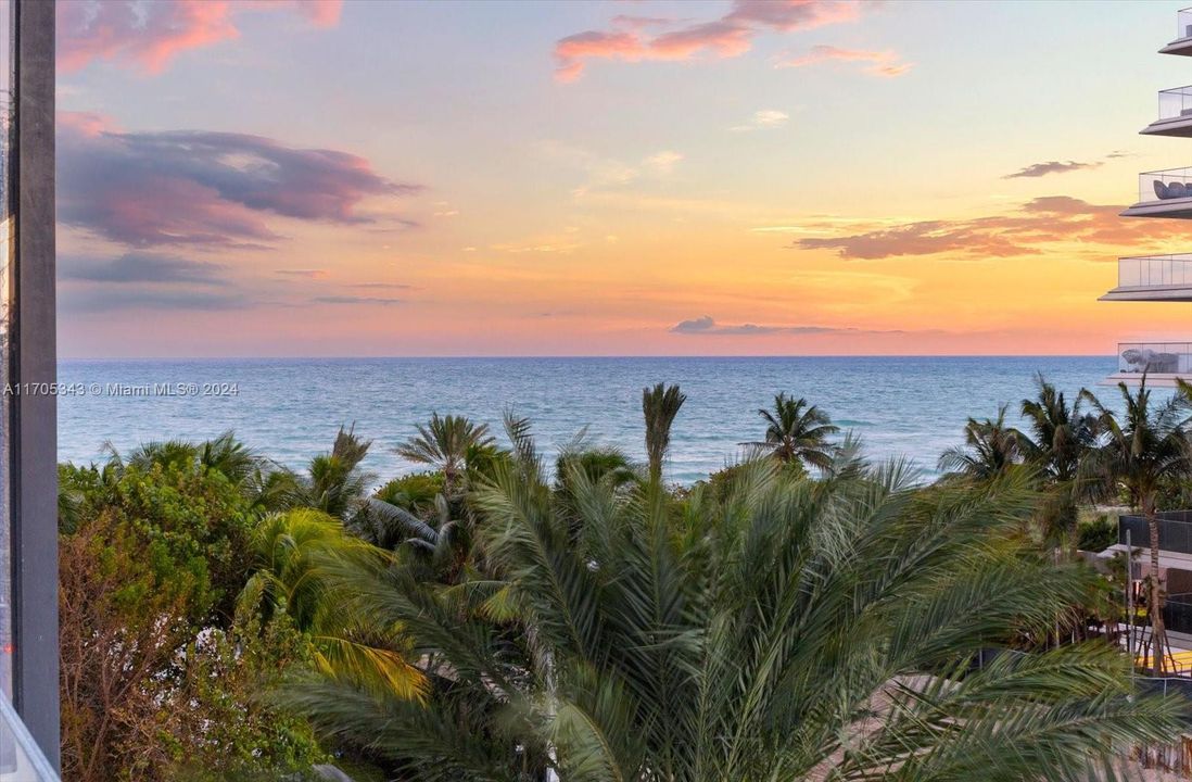 Recently Rented: $32,000 (2 beds, 2 baths, 2233 Square Feet)