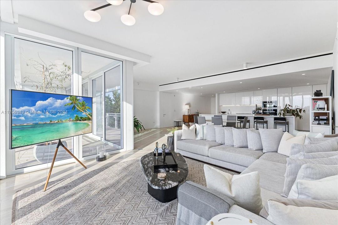 Recently Rented: $32,000 (2 beds, 2 baths, 2233 Square Feet)