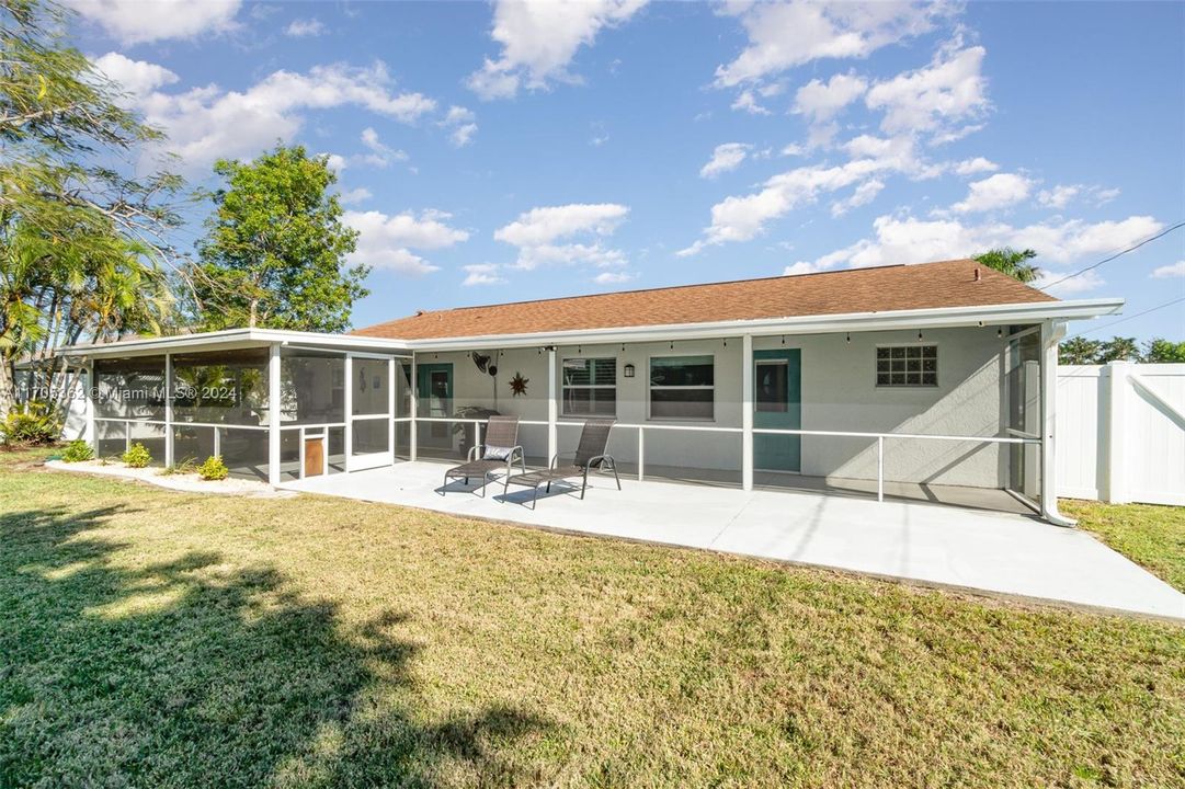 Large lanai and open patio