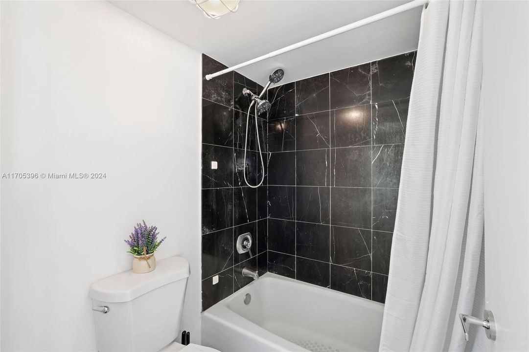 Недавно арендовано: $3,300 (2 спален, 2 ванн, 1020 Квадратных фут)