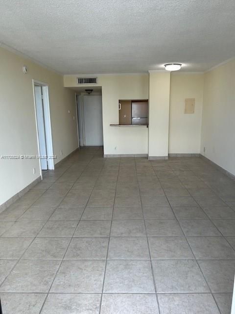 For Sale: $209,500 (1 beds, 1 baths, 803 Square Feet)