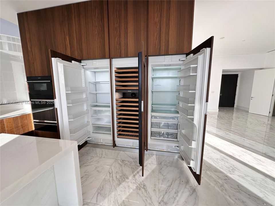 refrigerator-wine - freezer