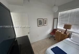 Active With Contract: $2,300 (2 beds, 1 baths, 1610 Square Feet)