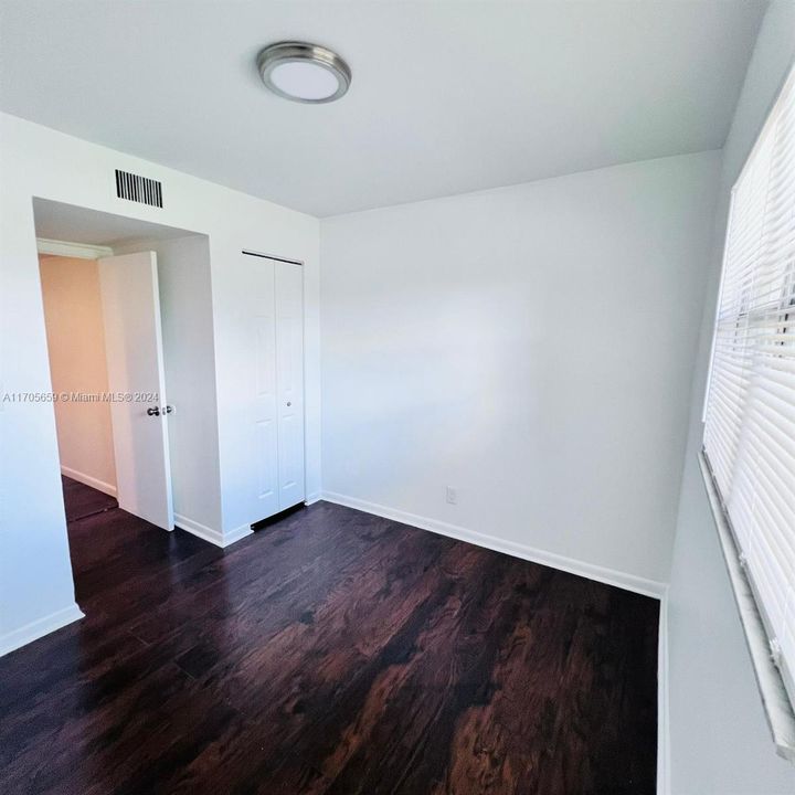 For Sale: $309,000 (4 beds, 2 baths, 1492 Square Feet)