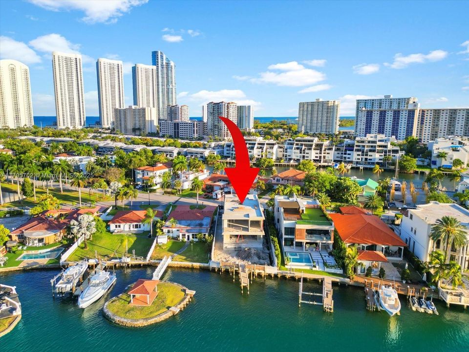 For Sale: $11,999,000 (6 beds, 7 baths, 5722 Square Feet)