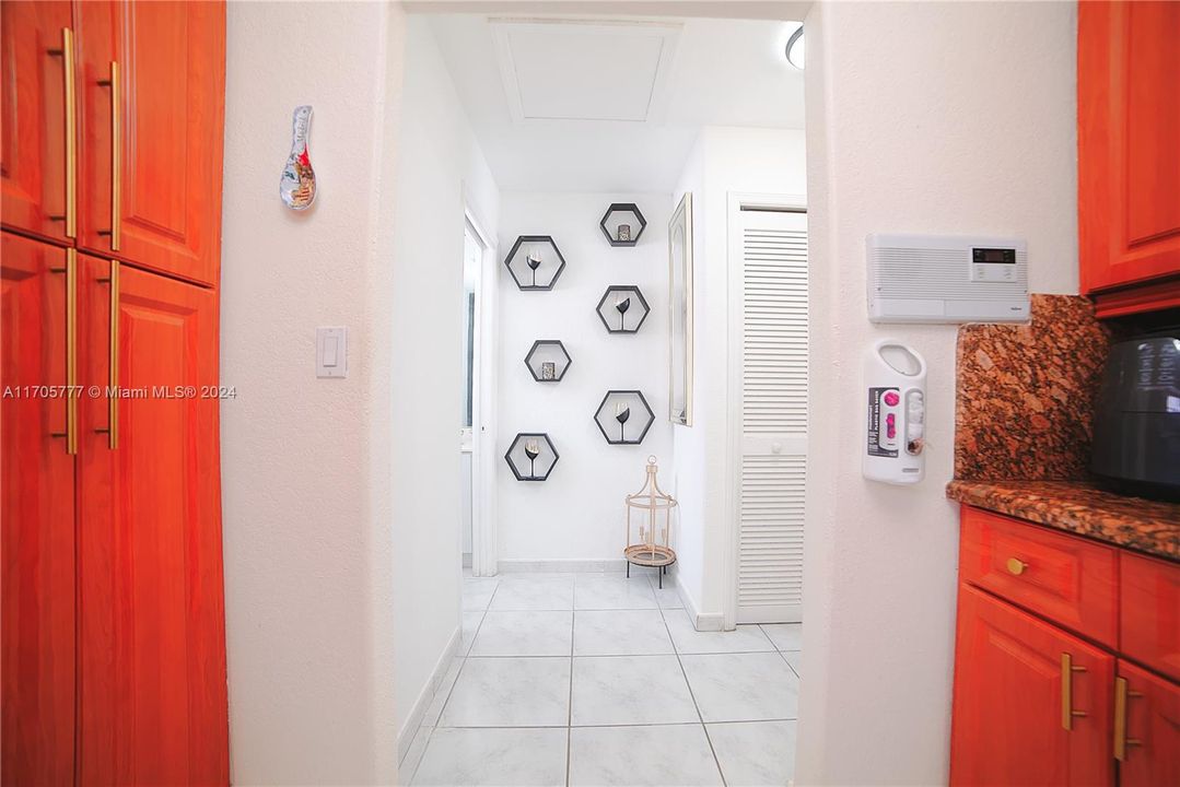 En Venta: $734,890 (3 camas, 2 baños, 1913 Pies cuadrados)