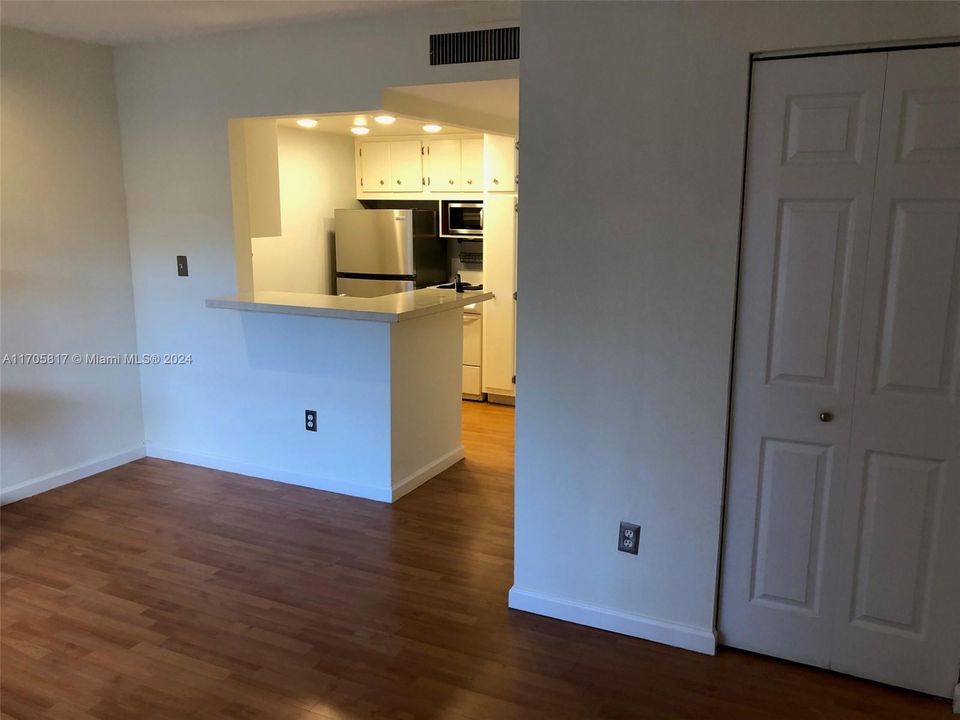 Recently Rented: $1,850 (1 beds, 1 baths, 490 Square Feet)