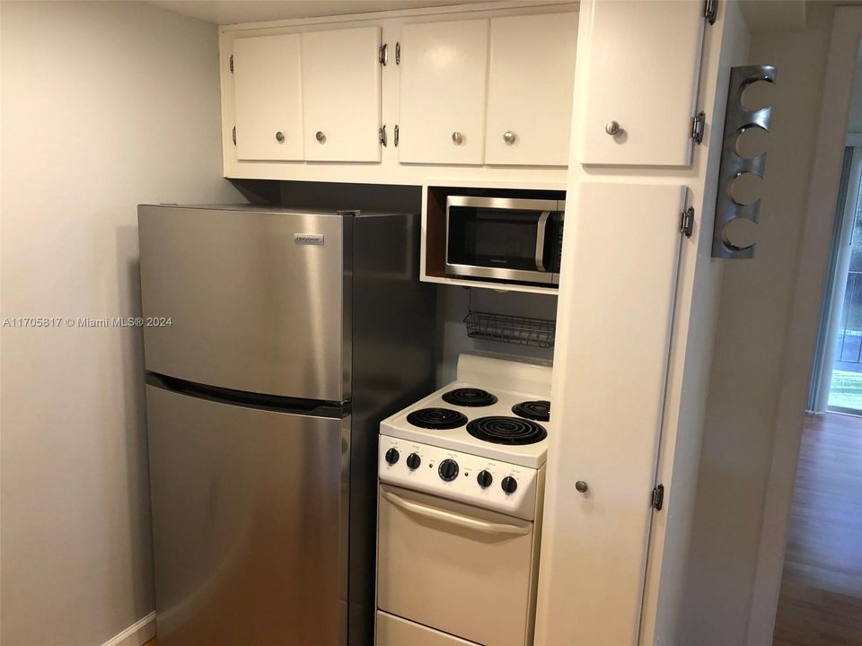 Recently Rented: $1,850 (1 beds, 1 baths, 490 Square Feet)