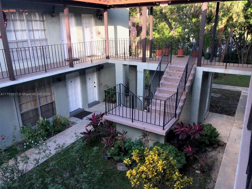 Recently Rented: $1,850 (1 beds, 1 baths, 490 Square Feet)