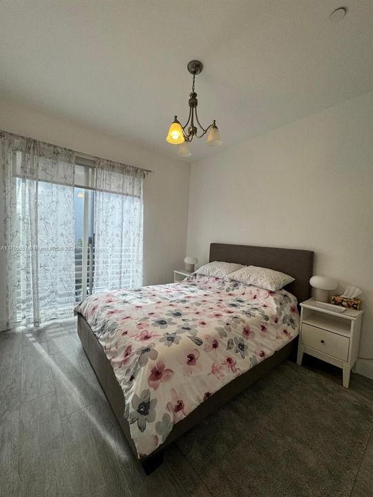 В аренду: $4,600 (2 спален, 2 ванн, 1587 Квадратных фут)