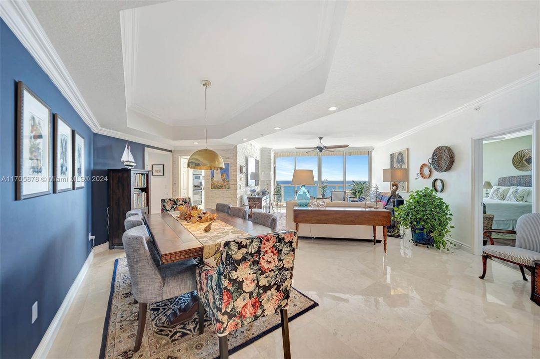 For Sale: $1,495,000 (2 beds, 2 baths, 1992 Square Feet)