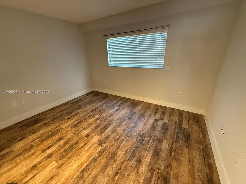 For Rent: $3,000 (2 beds, 2 baths, 1241 Square Feet)