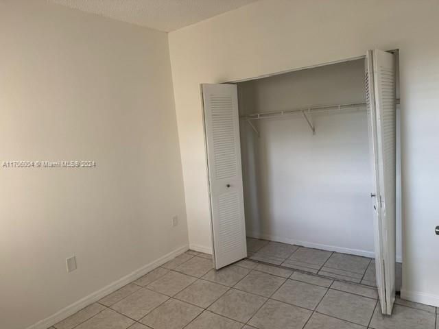 For Rent: $2,100 (2 beds, 2 baths, 854 Square Feet)