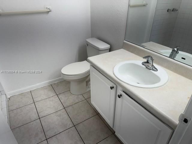 For Rent: $2,100 (2 beds, 2 baths, 854 Square Feet)