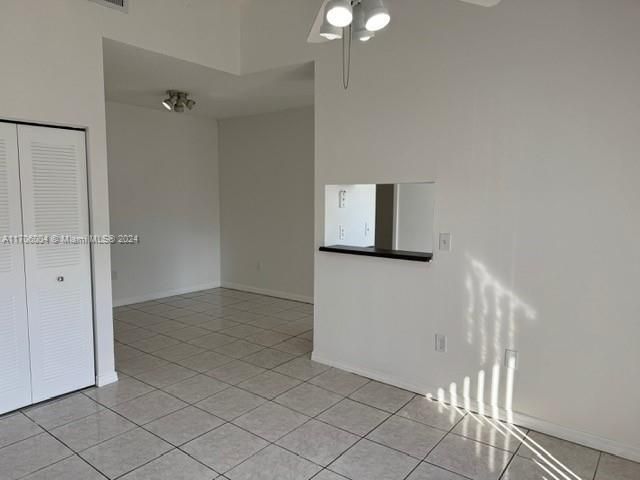 For Rent: $2,100 (2 beds, 2 baths, 854 Square Feet)