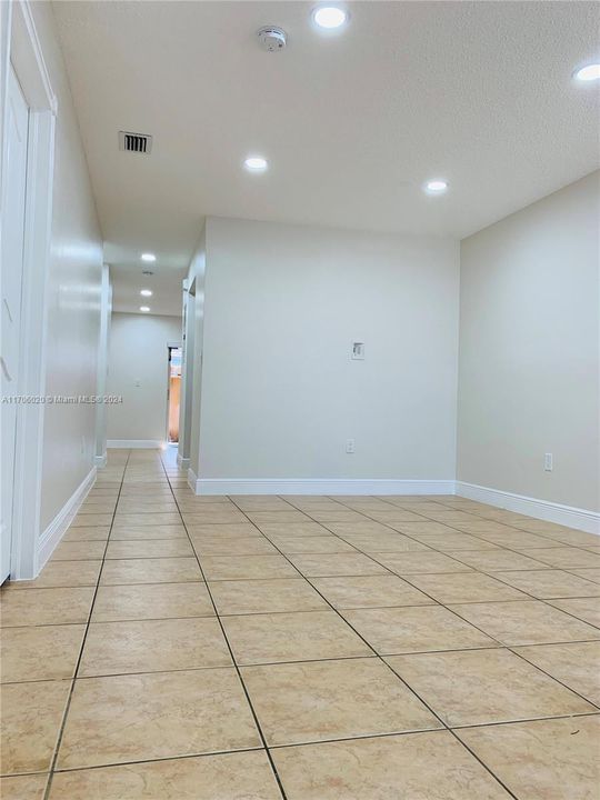 For Rent: $2,699 (2 beds, 2 baths, 0 Square Feet)