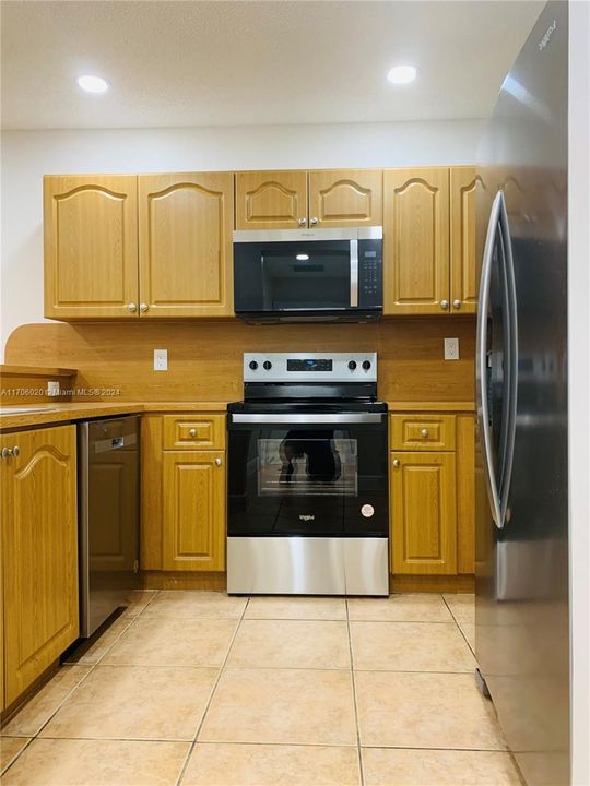 For Rent: $2,699 (2 beds, 2 baths, 0 Square Feet)