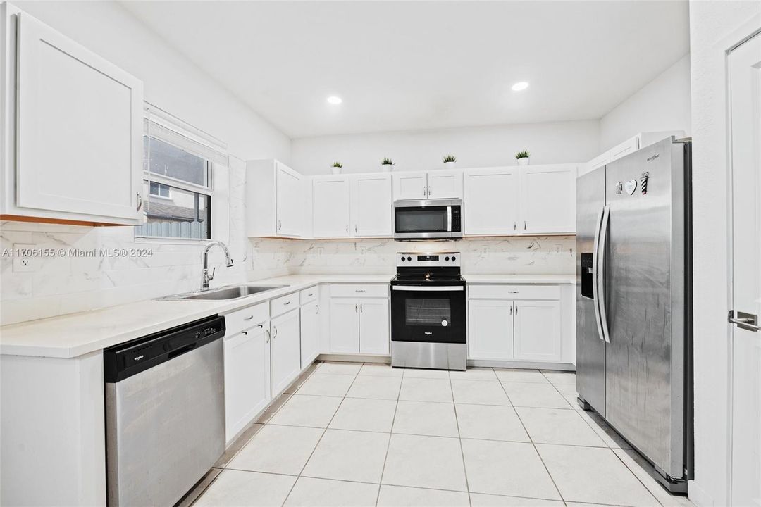 For Sale: $415,000 (3 beds, 2 baths, 1488 Square Feet)