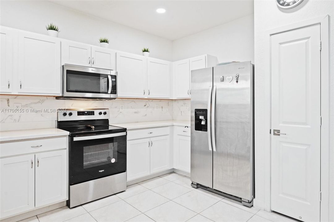 For Sale: $415,000 (3 beds, 2 baths, 1488 Square Feet)