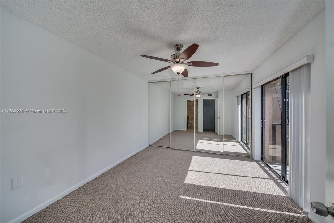 For Sale: $289,000 (2 beds, 2 baths, 1236 Square Feet)