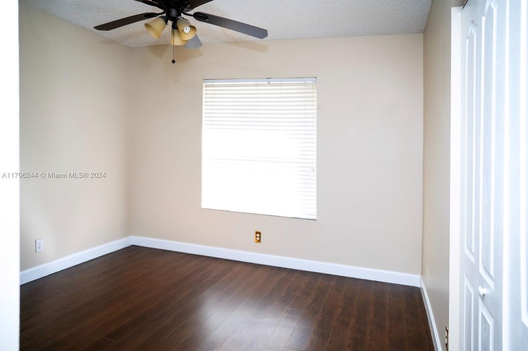 For Rent: $3,900 (3 beds, 2 baths, 1679 Square Feet)