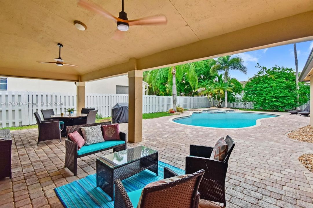 Active With Contract: $7,700 (4 beds, 2 baths, 2443 Square Feet)