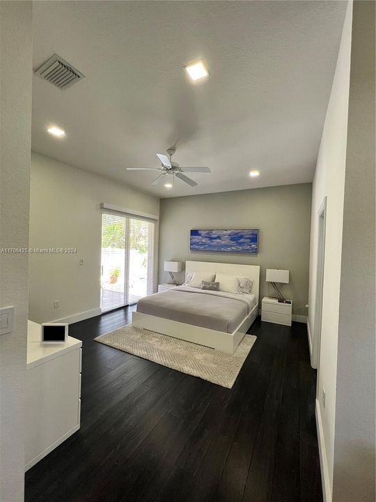 Active With Contract: $4,300 (3 beds, 2 baths, 2076 Square Feet)