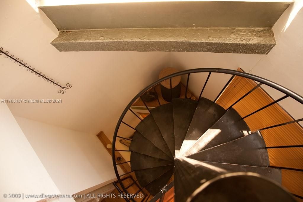 SPIRAL STAIRS