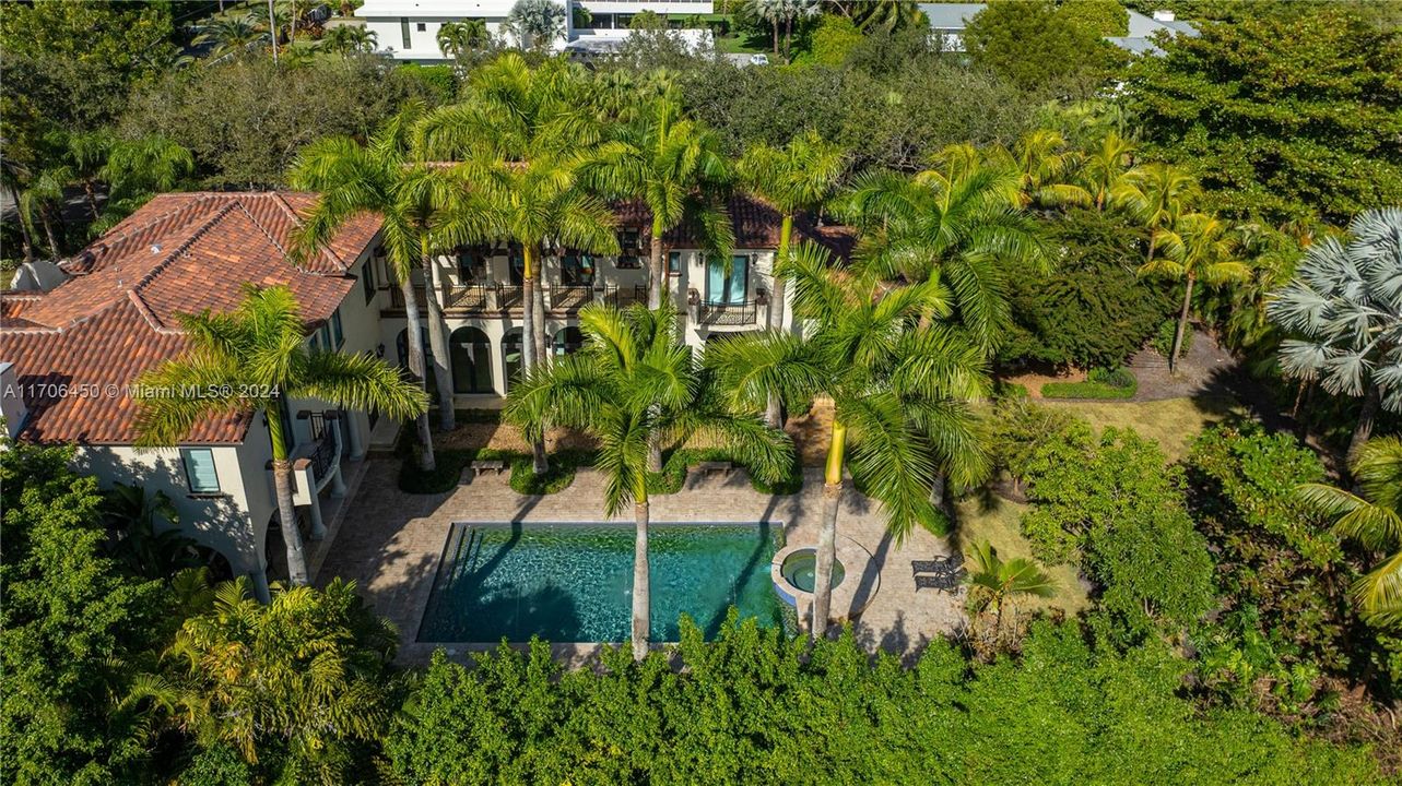 En Venta: $4,900,000 (5 camas, 5 baños, 6403 Pies cuadrados)