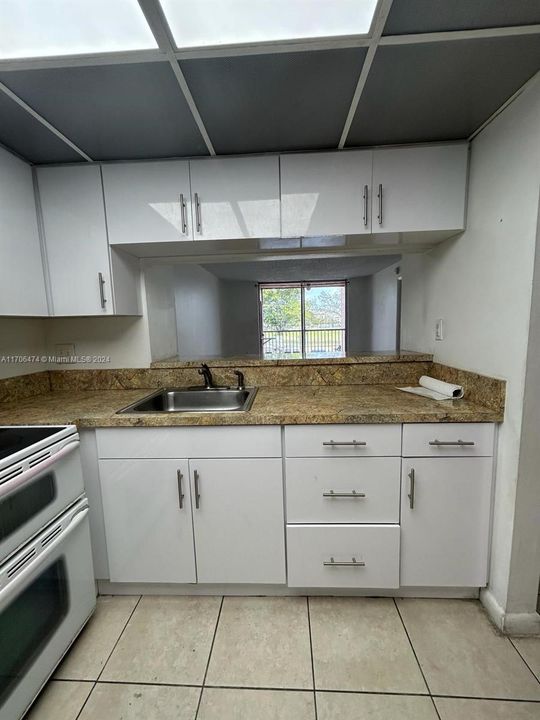 En Venta: $155,000 (2 camas, 2 baños, 800 Pies cuadrados)