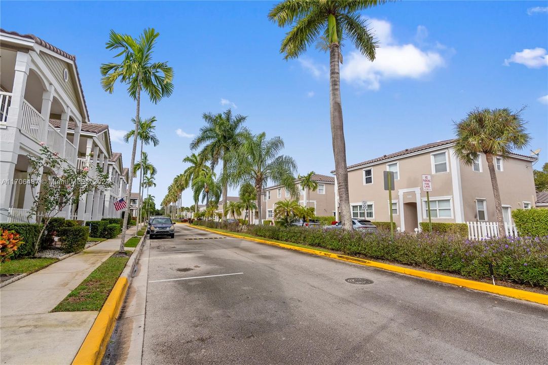 For Sale: $502,000 (3 beds, 2 baths, 1460 Square Feet)