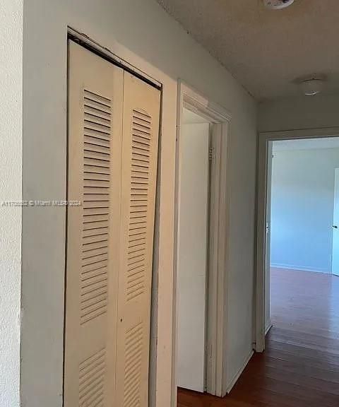 For Sale: $1,900 (2 beds, 1 baths, 912 Square Feet)