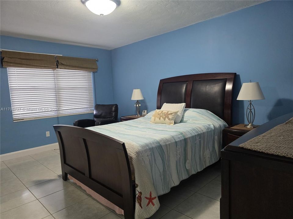 For Sale: $489,990 (3 beds, 2 baths, 1104 Square Feet)