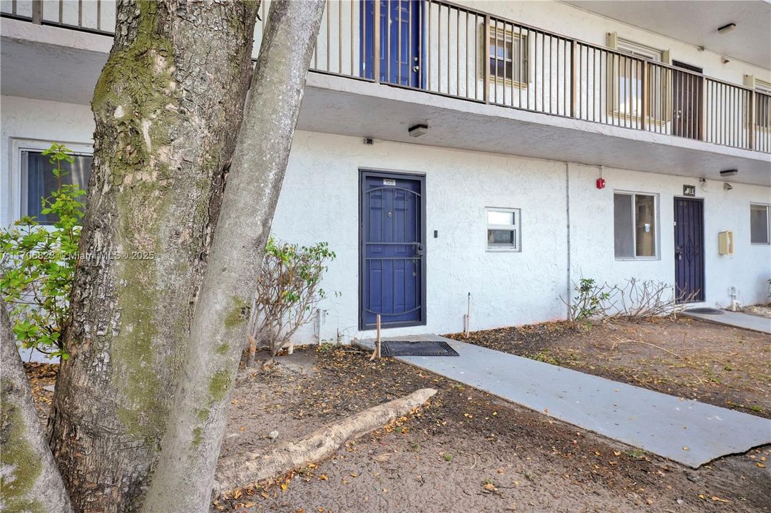 Activo con contrato: $199,900 (2 camas, 1 baños, 832 Pies cuadrados)