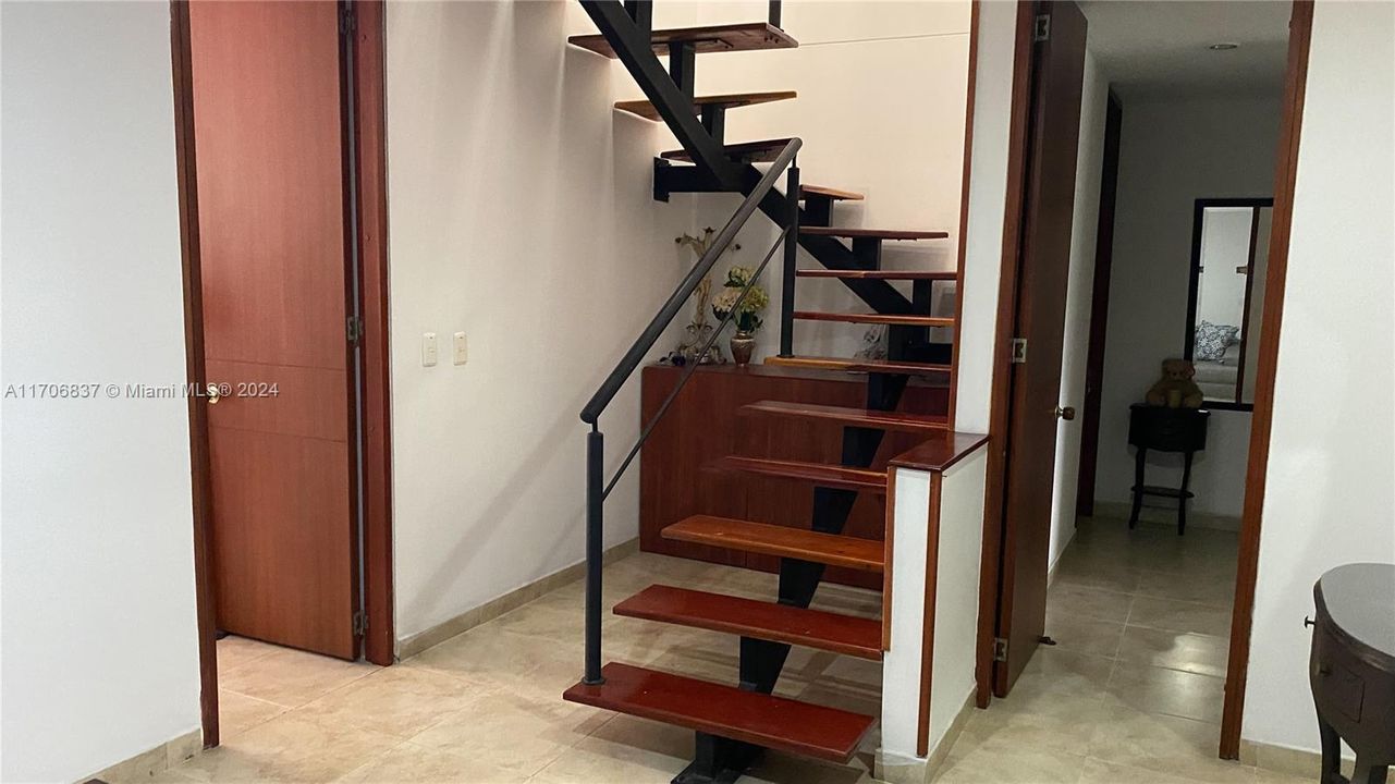 En Venta: $350,000 (3 camas, 4 baños, 0 Pies cuadrados)