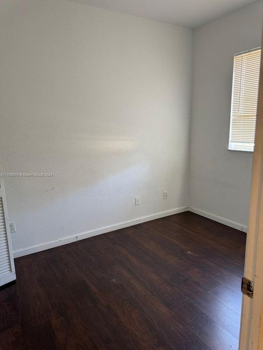 For Rent: $2,800 (3 beds, 2 baths, 5101 Square Feet)