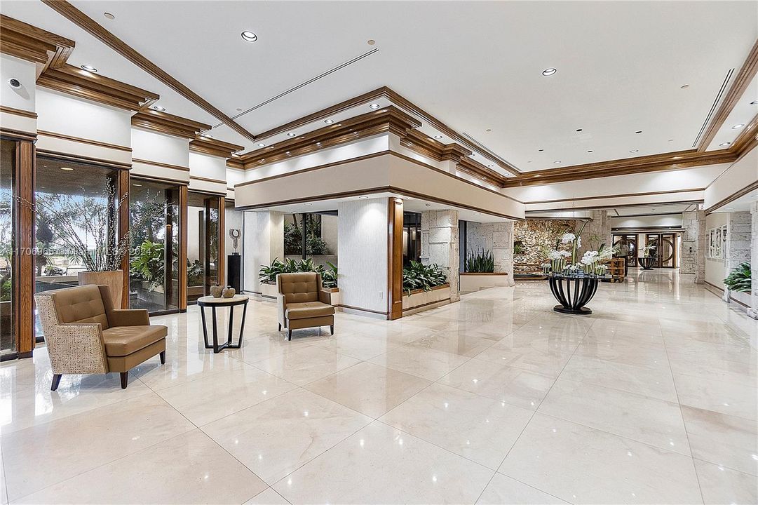 Recently Rented: $11,500 (3 beds, 2 baths, 2614 Square Feet)