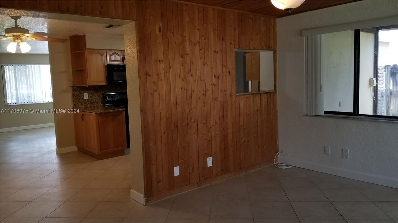 For Rent: $2,900 (2 beds, 2 baths, 1407 Square Feet)