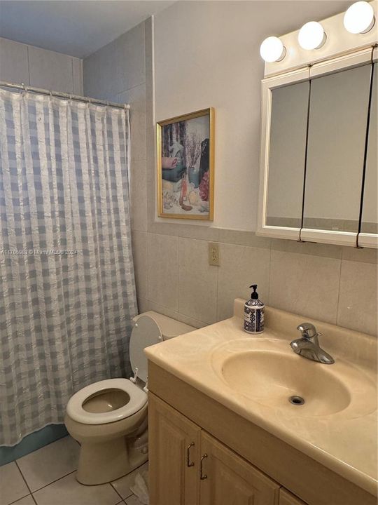 For Sale: $169,000 (2 beds, 2 baths, 910 Square Feet)