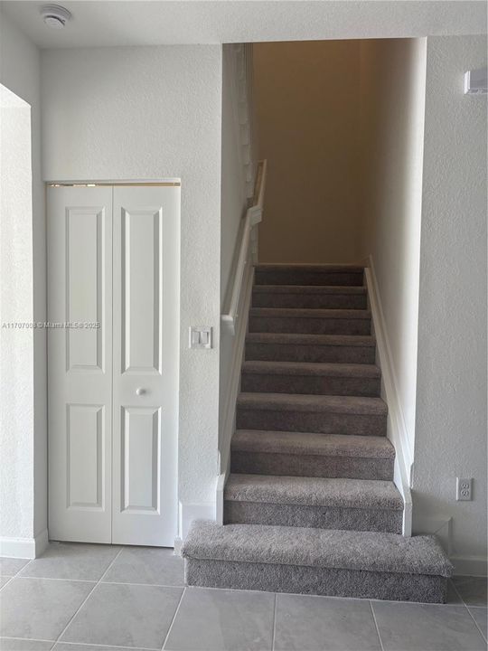 Recently Rented: $2,480 (3 beds, 2 baths, 0 Square Feet)