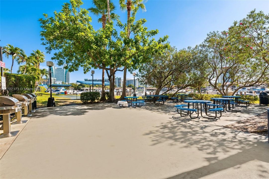 Grilling area located on the bay